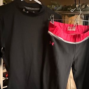 Under Armour Women’s Med. Coldgear base layer Bundle (3) w/ one top & 2 bottoms